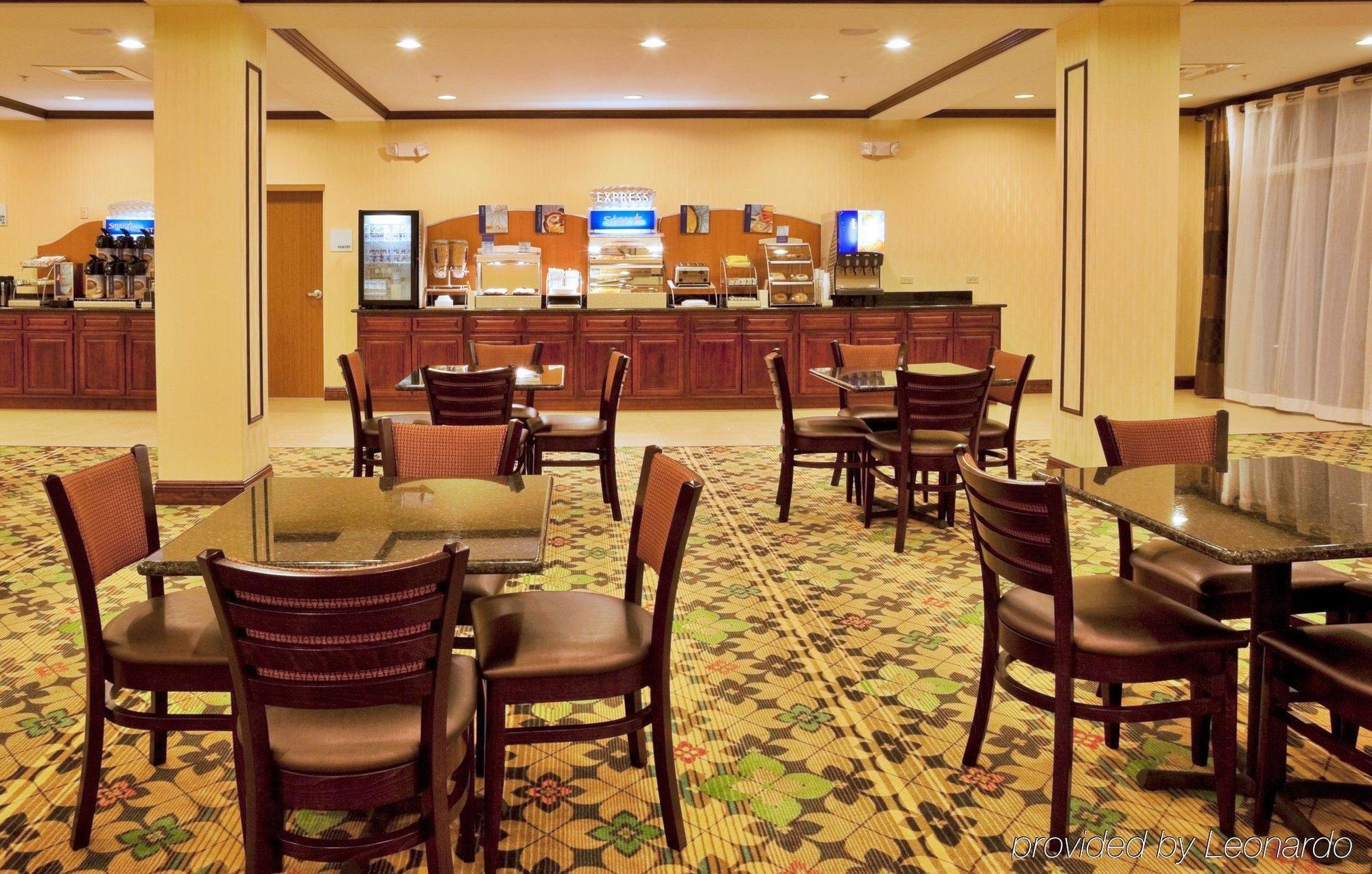 Holiday Inn Express Hotel & Suites Palm Bay By Ihg Esterno foto